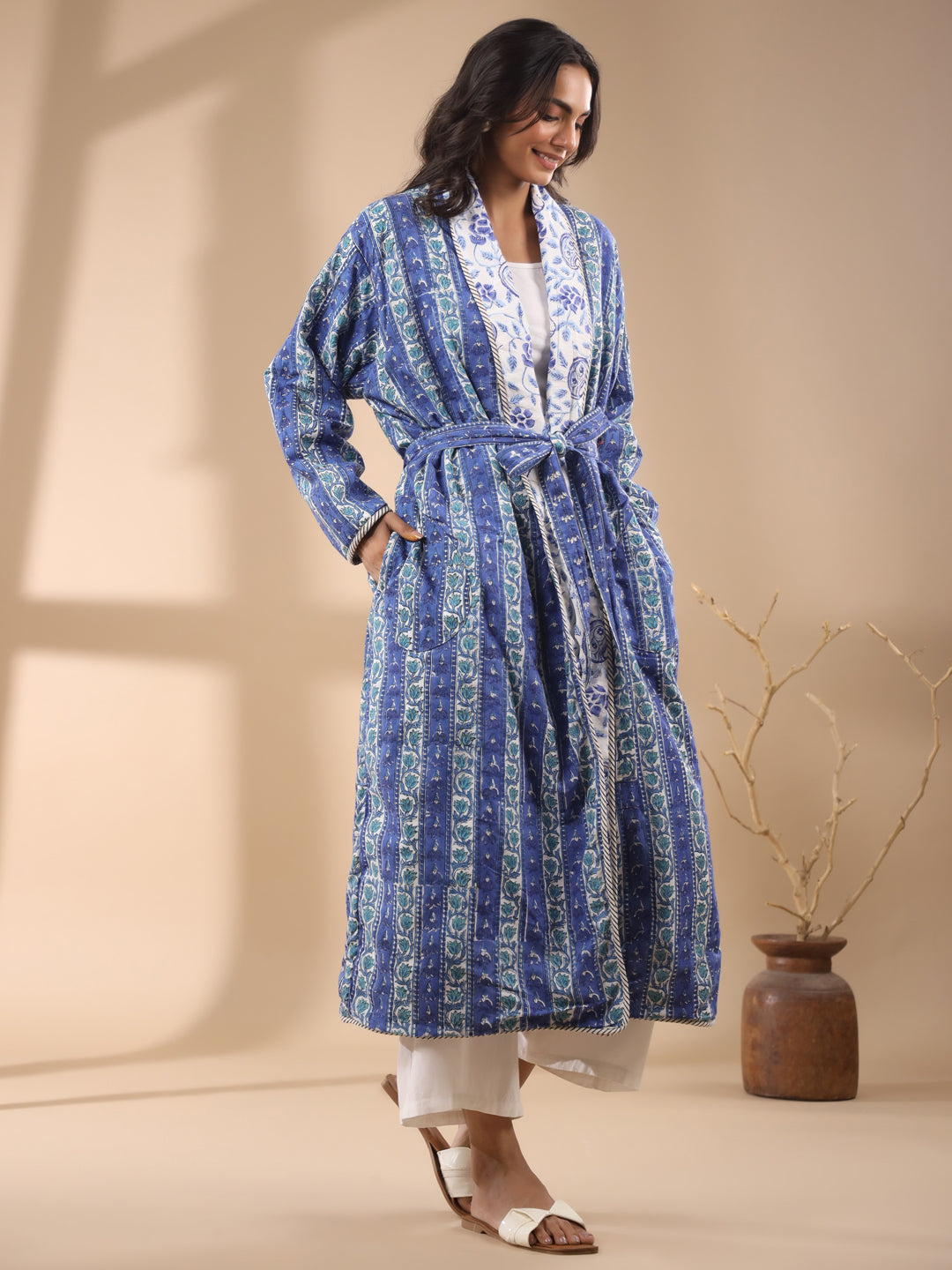 White Paisley Printed Reversible Quilted Cotton Robe