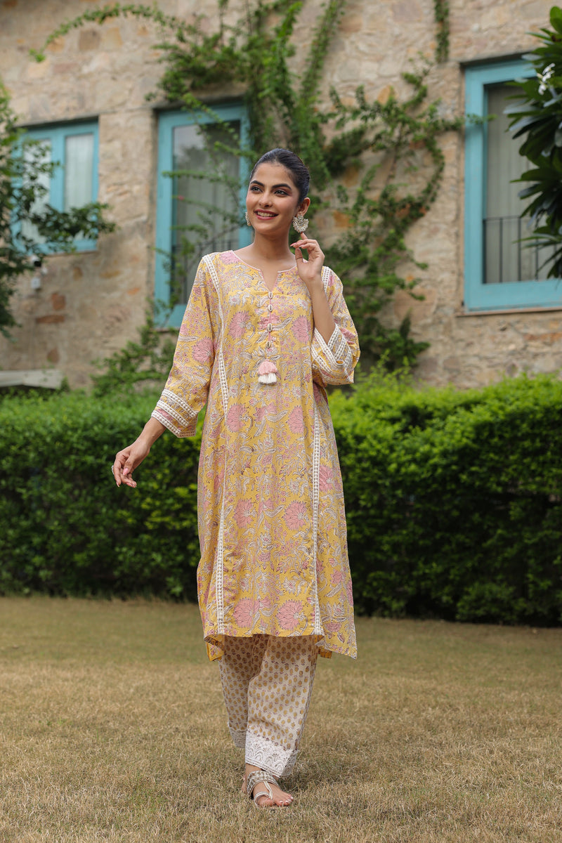 Yellow Paisley Printed Afghani Chogha