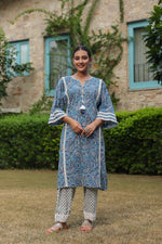 Paisley Blue Printed Afghani Chogha